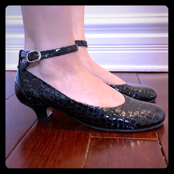 Bandolino Shoes - Bandolino Made in Mexico Mary Jane